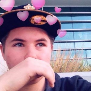 Meet your Posher, Brandon